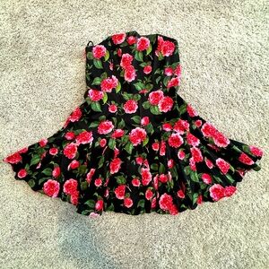 Alice and Olivia Floral Strapless Dress
